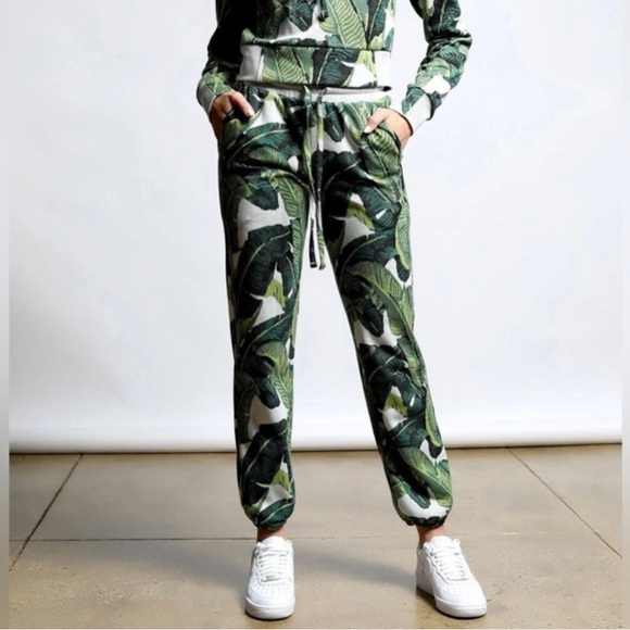 Twenty Montreal Pants - NWT Twenty Montreal Banana Leaf Print Women's Joggers